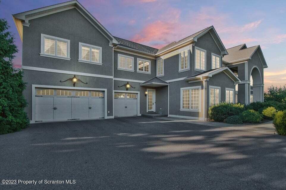 Property Photo: 510 Haley Nicole Dr PA 18403