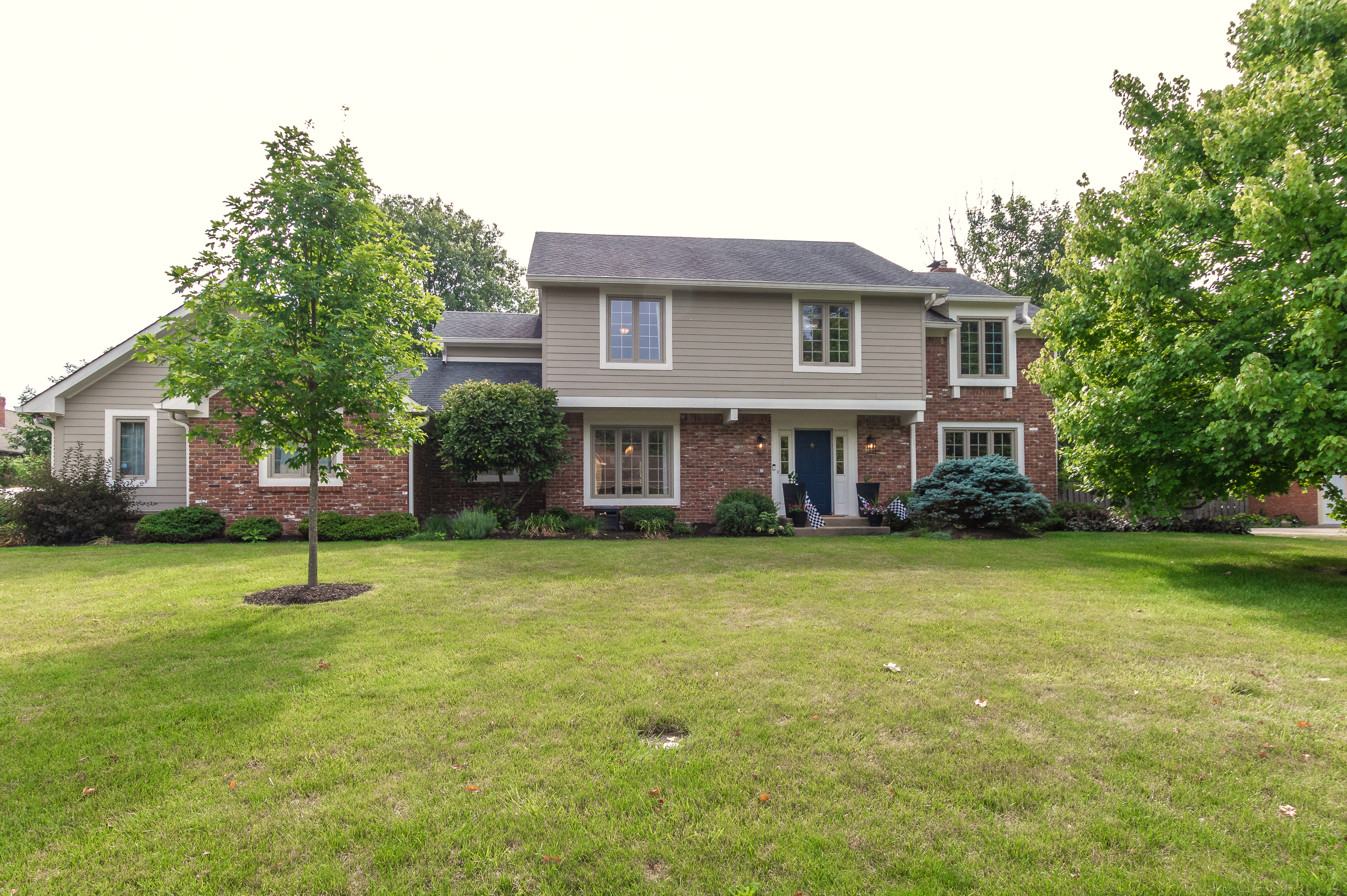 Property Photo:  13221 Brookshire Parkway  IN 46033 