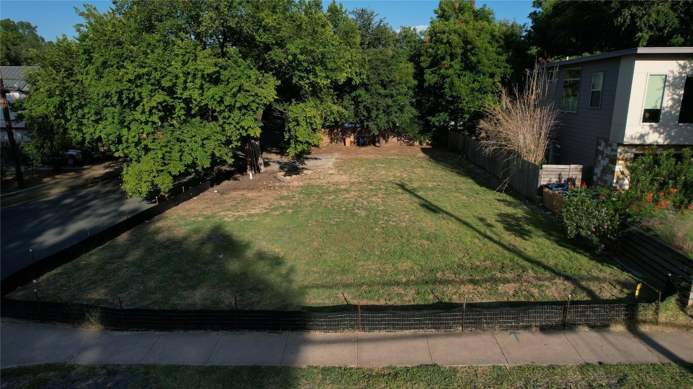 Property Photo:  1101 Kinney Avenue  TX 78704 