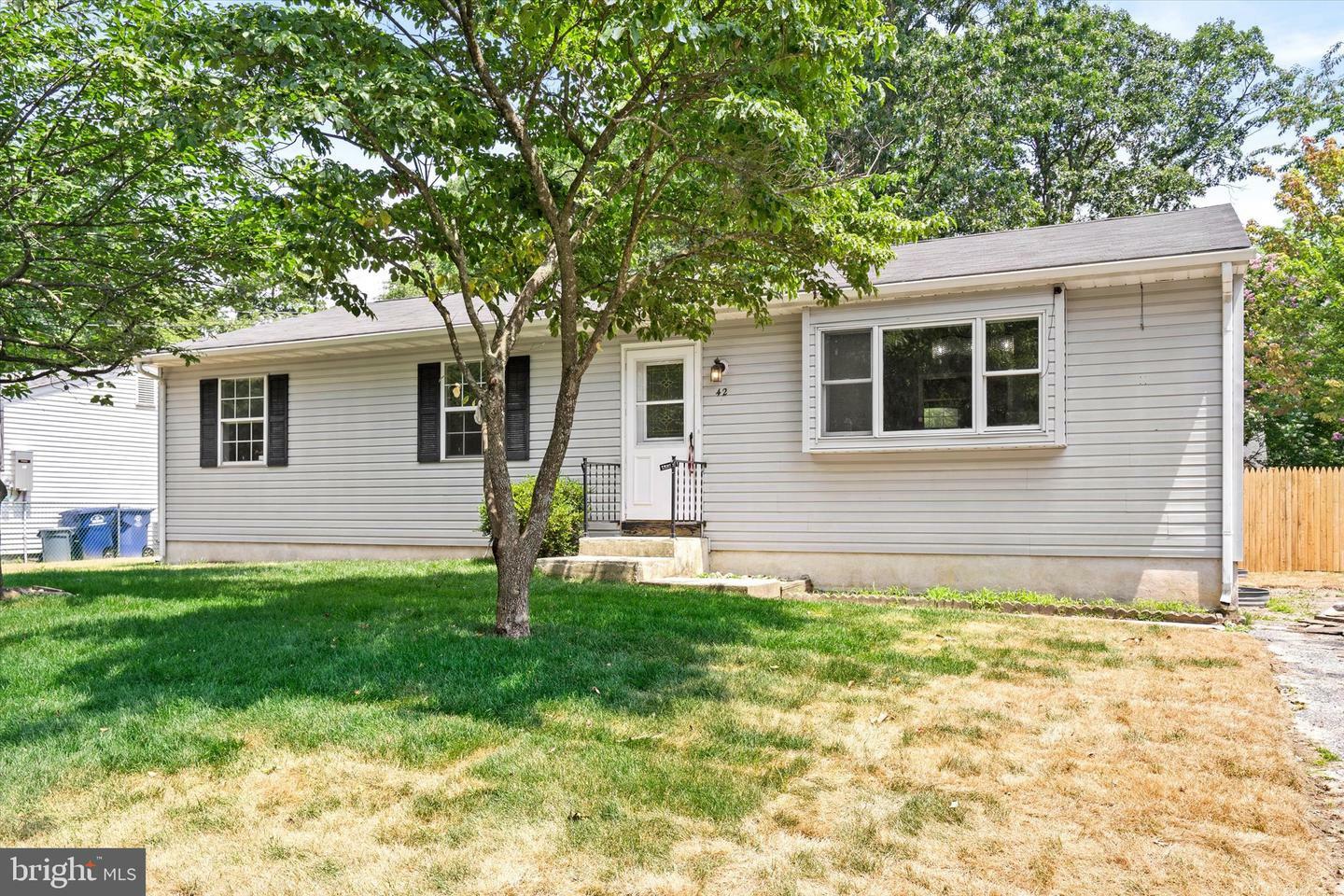 Property Photo:  42 Violet Street  NJ 08015 