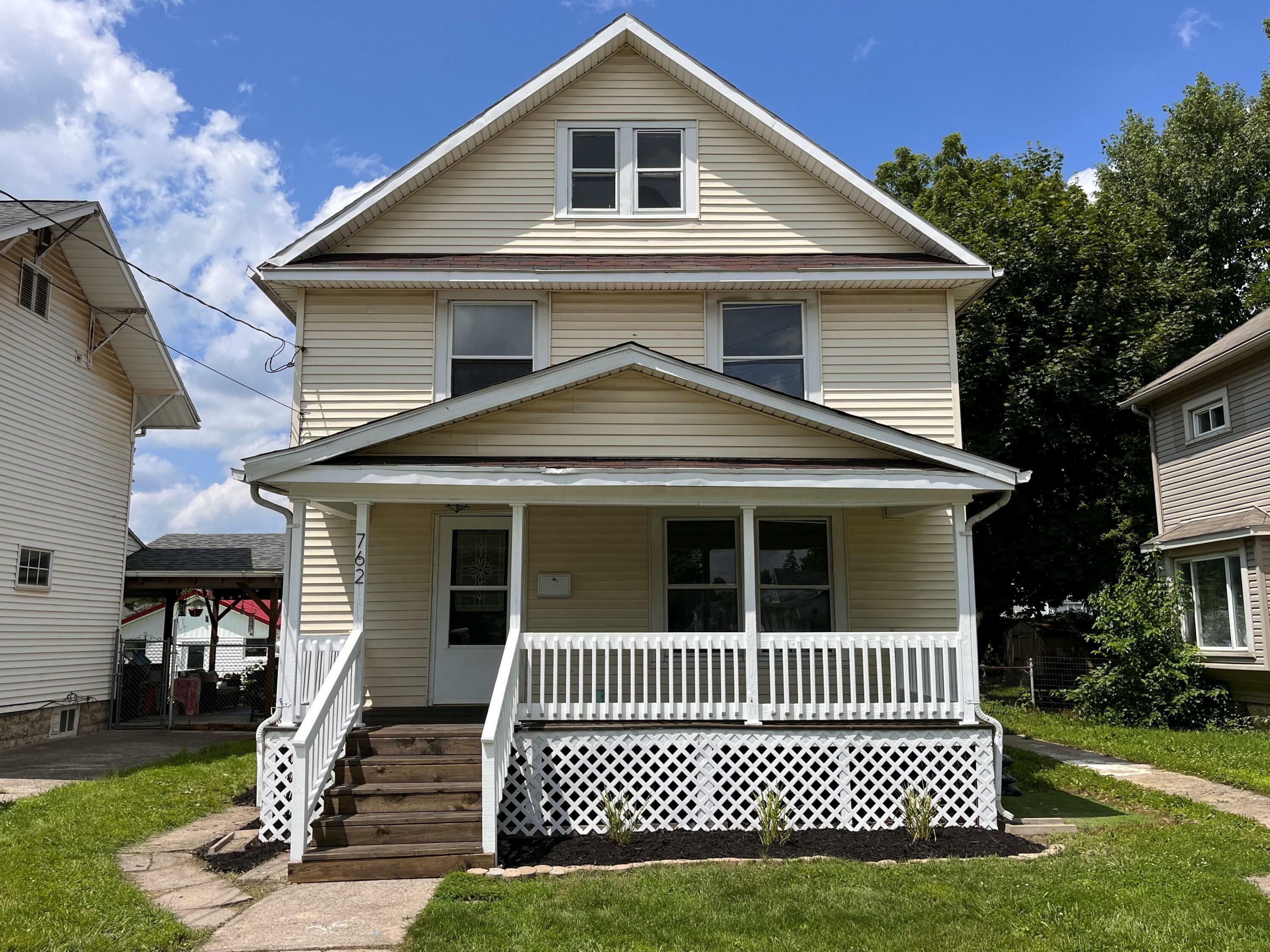 Property Photo: 762 Sheridan Road OH 43302