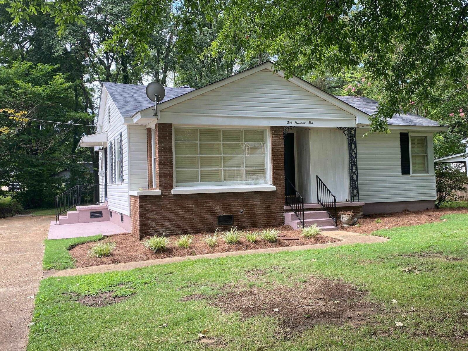 Property Photo:  505 Danning Cir  TN 38019 