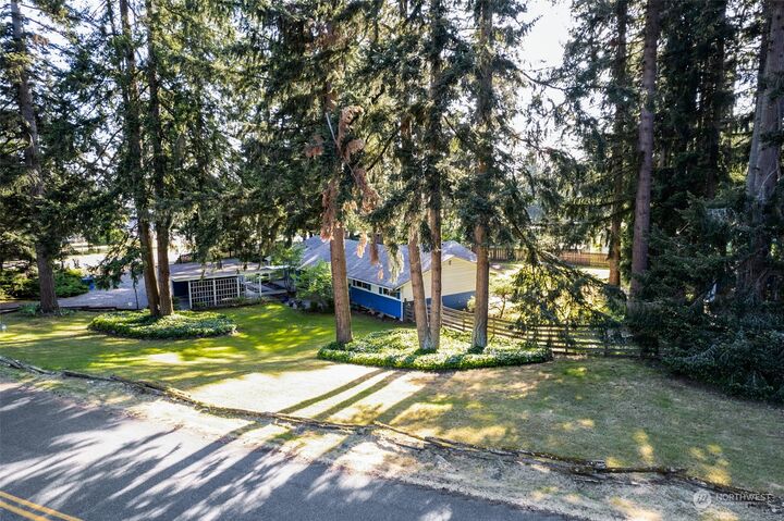 Property Photo: 9723 128th Street E WA 98373
