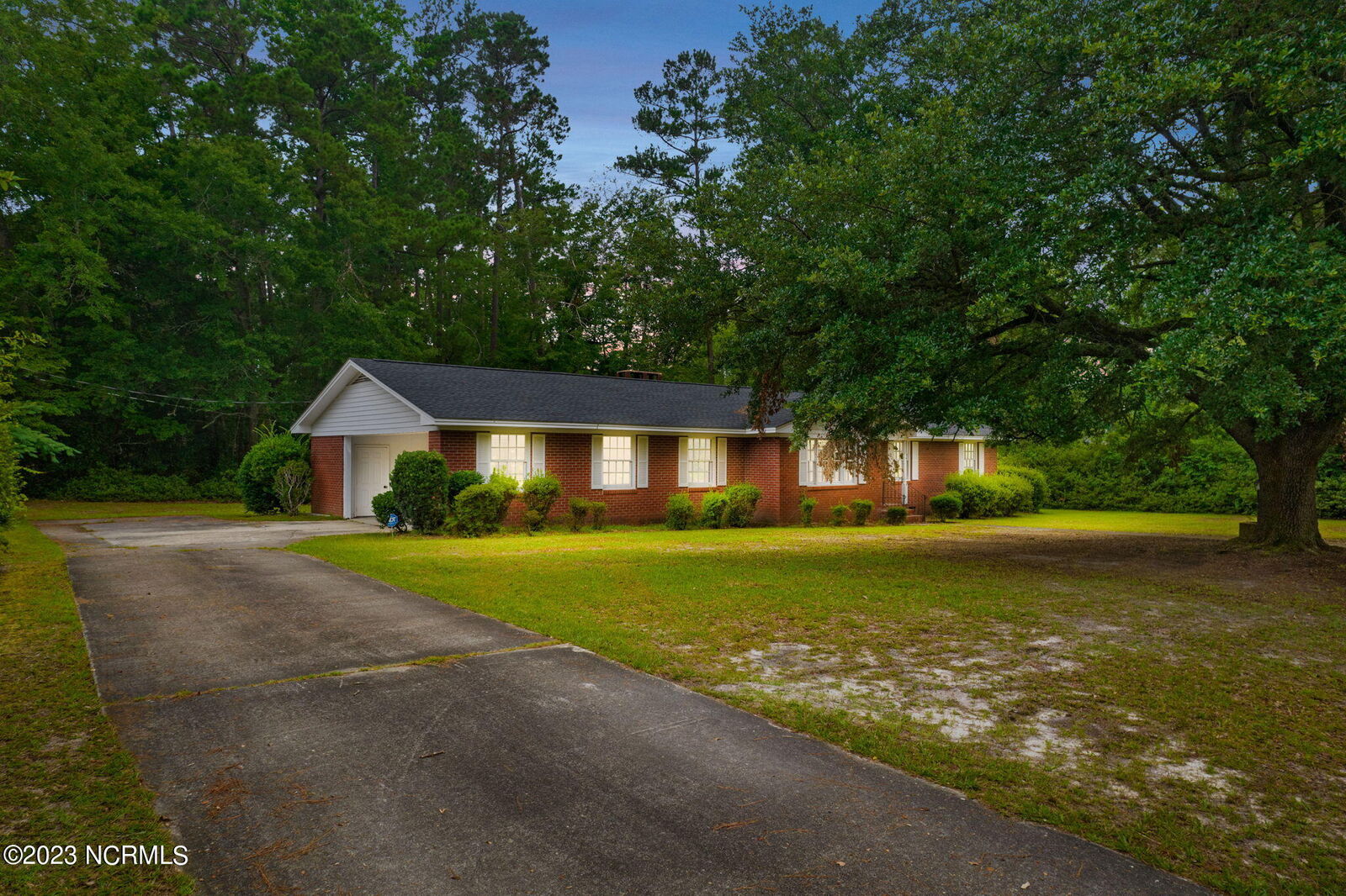 Property Photo:  302 McDee Street  NC 28463
