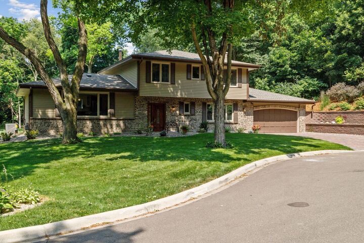 4200 Kemrich Circle  Minnetonka MN 55345 photo