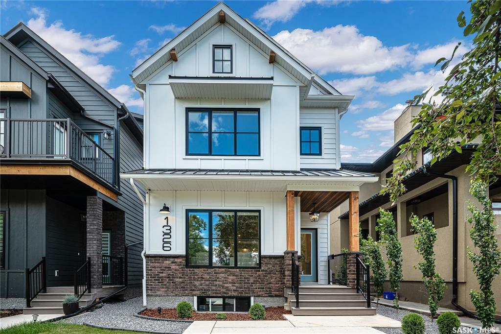 Property Photo: 1326 Colony Street SK S7N0S7