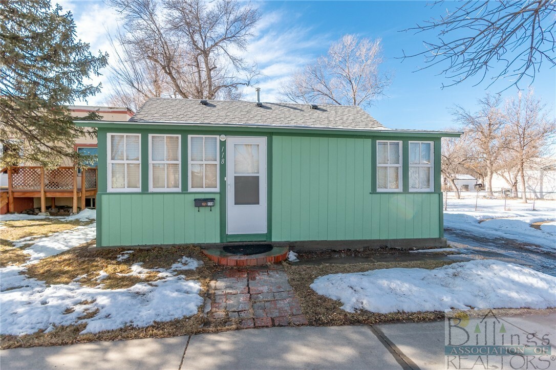 Property Photo:  118 Monroe Street  MT 59101 