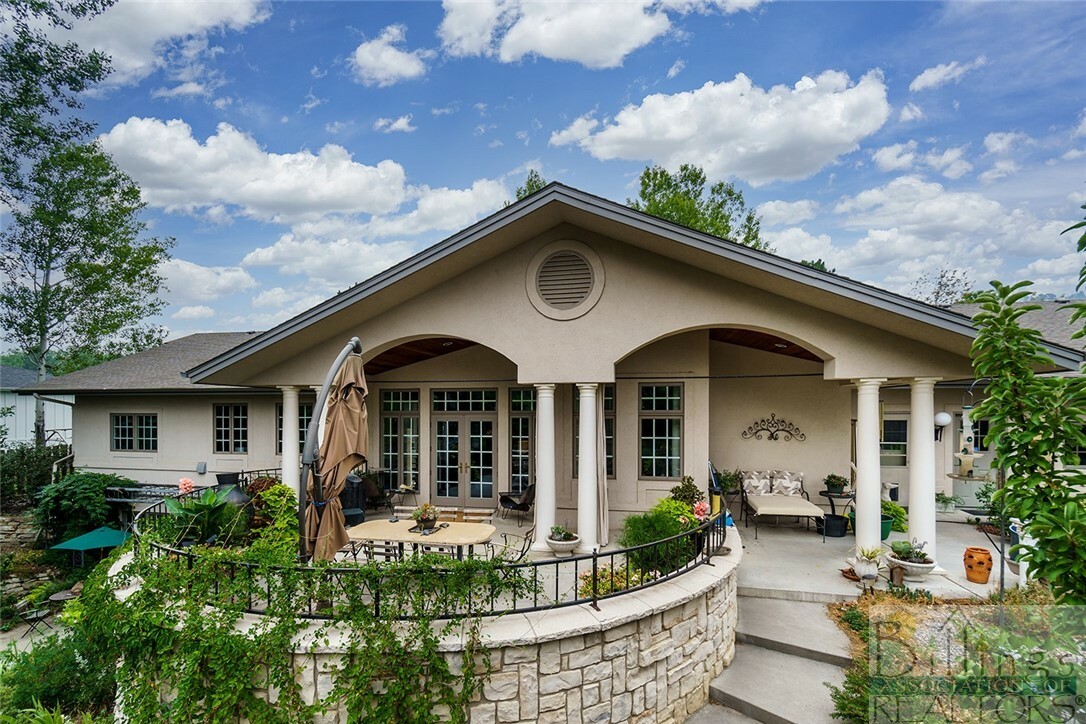Property Photo: 3340 Lloyd Mangrum Ln MT 59106