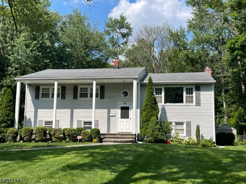 Property Photo:  22 Robbins Ave  NJ 07922 