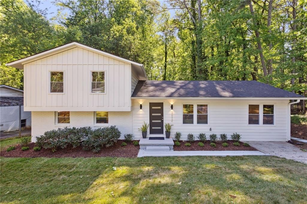 Property Photo:  3912 Live Oak Drive  GA 30340 