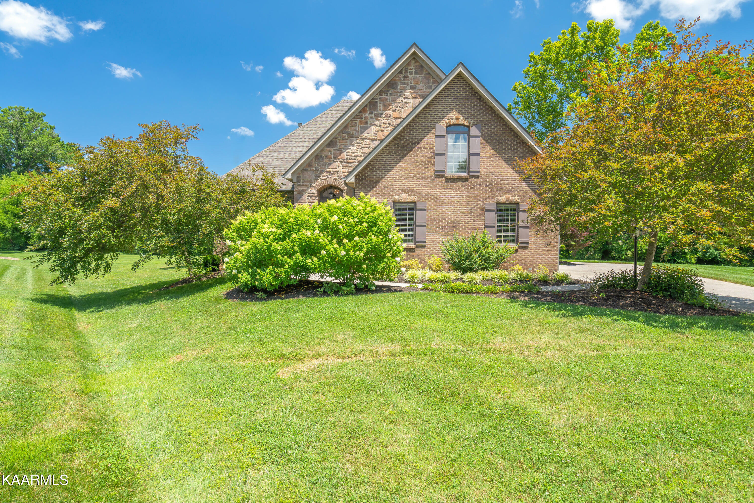 2316 Pond View Way  Knoxville TN 37932 photo