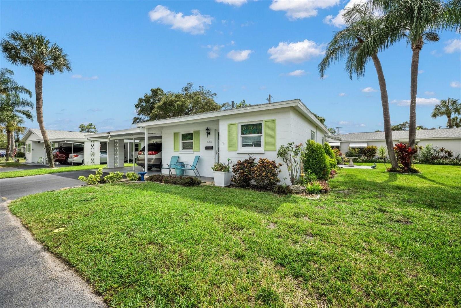 Property Photo:  6061 Arlene Way  FL 34207 