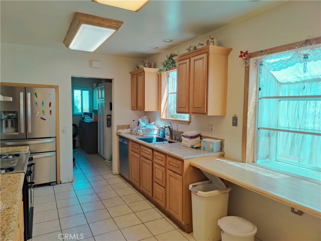 Property Photo: 7107 Mammoth Avenue CA 91405