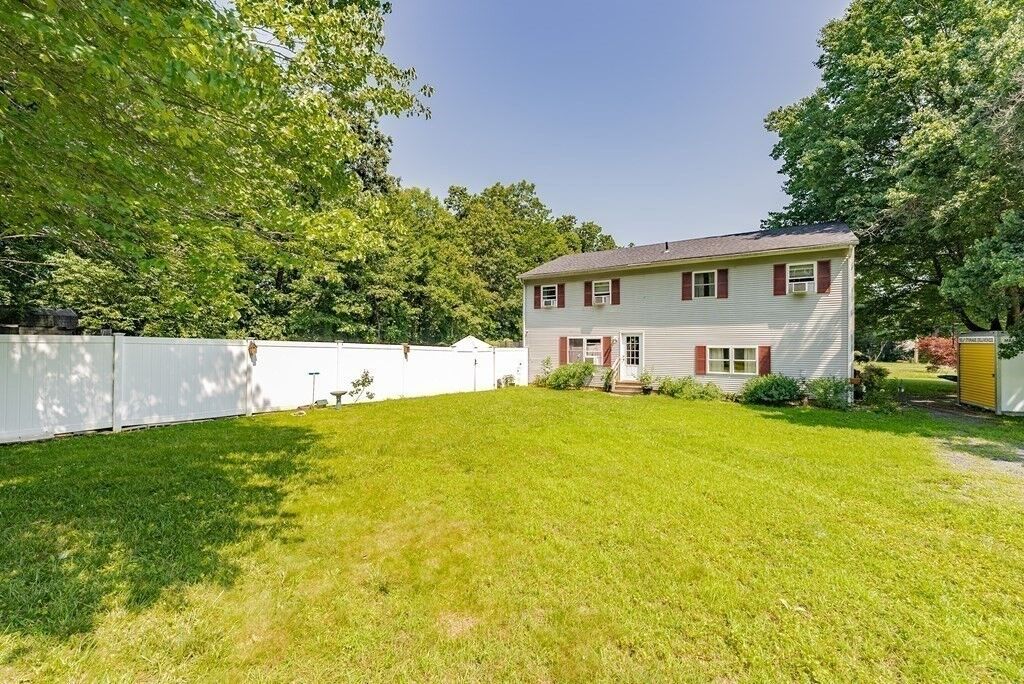 Property Photo: 5 Gillette Ave MA 01077