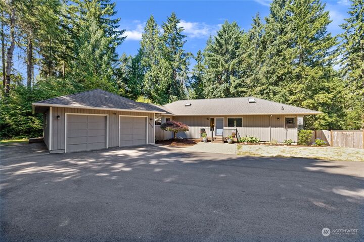 Property Photo: 6116 31st Street Ct NW WA 98335