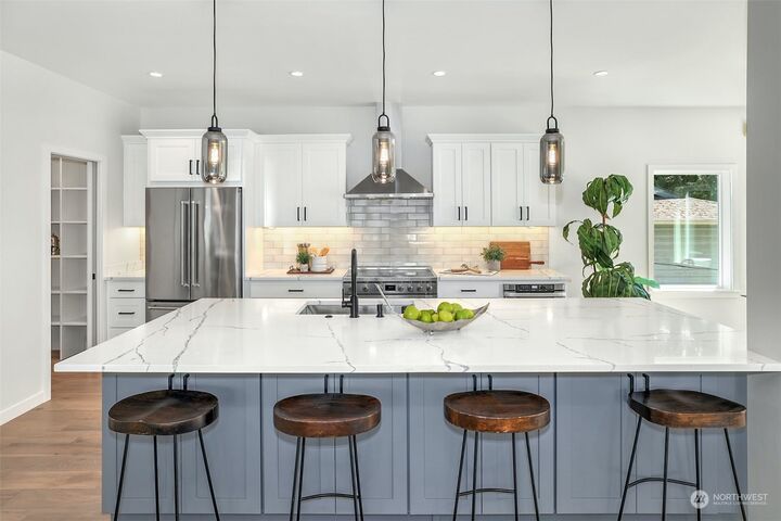 Property Photo: 7514 20th Avenue NE A WA 98115