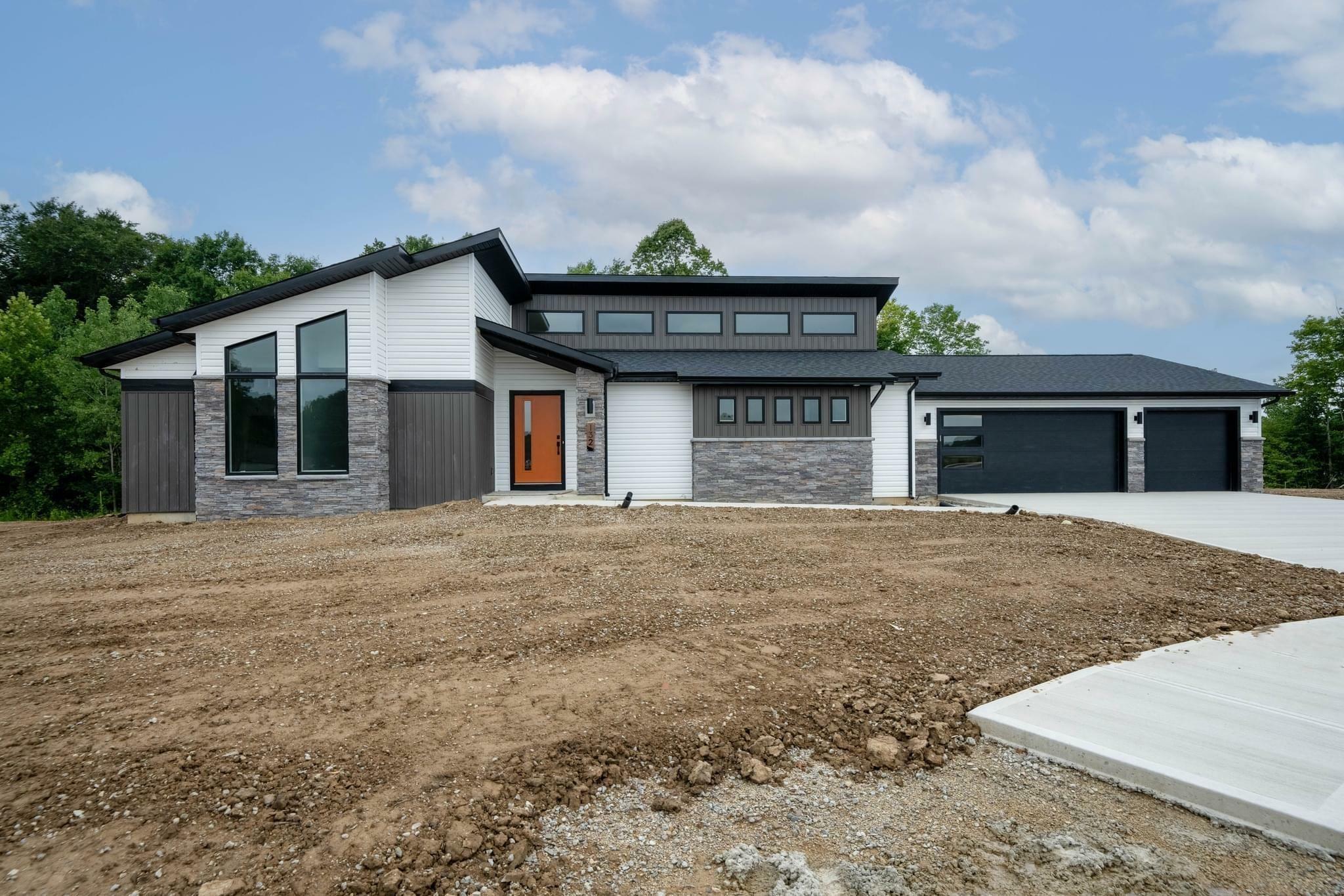Property Photo: 132 Orchard Ridge Road IN 46710