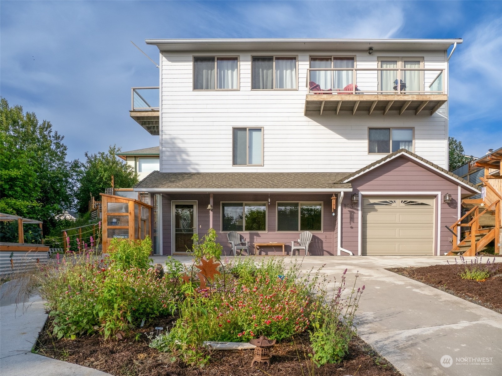 Property Photo:  1630 W 4th Street  WA 98363 