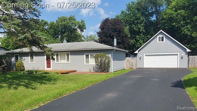 Property Photo:  5092 Frankwill Avenue  MI 48346 