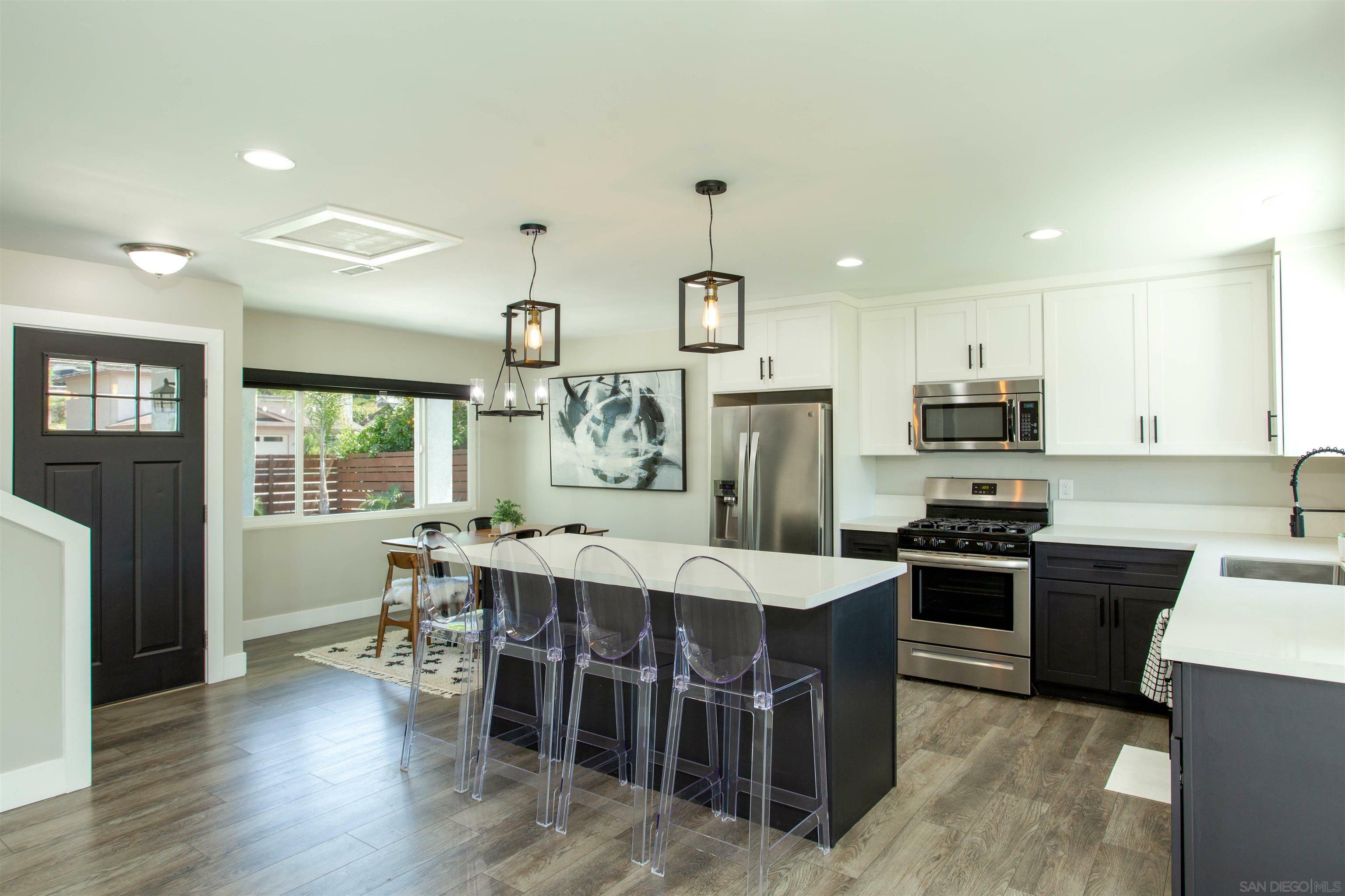 Property Photo: 3178 Noreen Way CA 92054