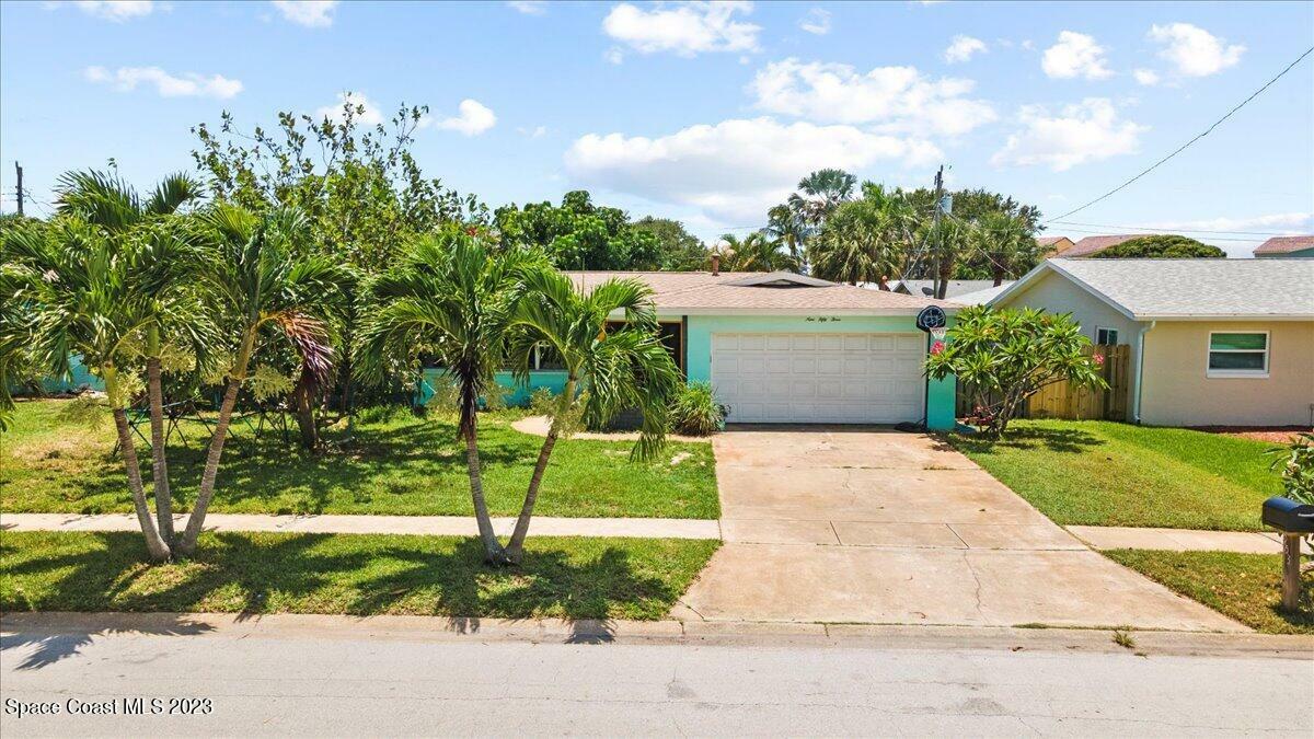 Property Photo:  953 Flotilla Club Dr  FL 32937 