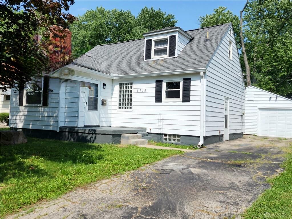 Property Photo: 1716 Kipling Drive OH 45406