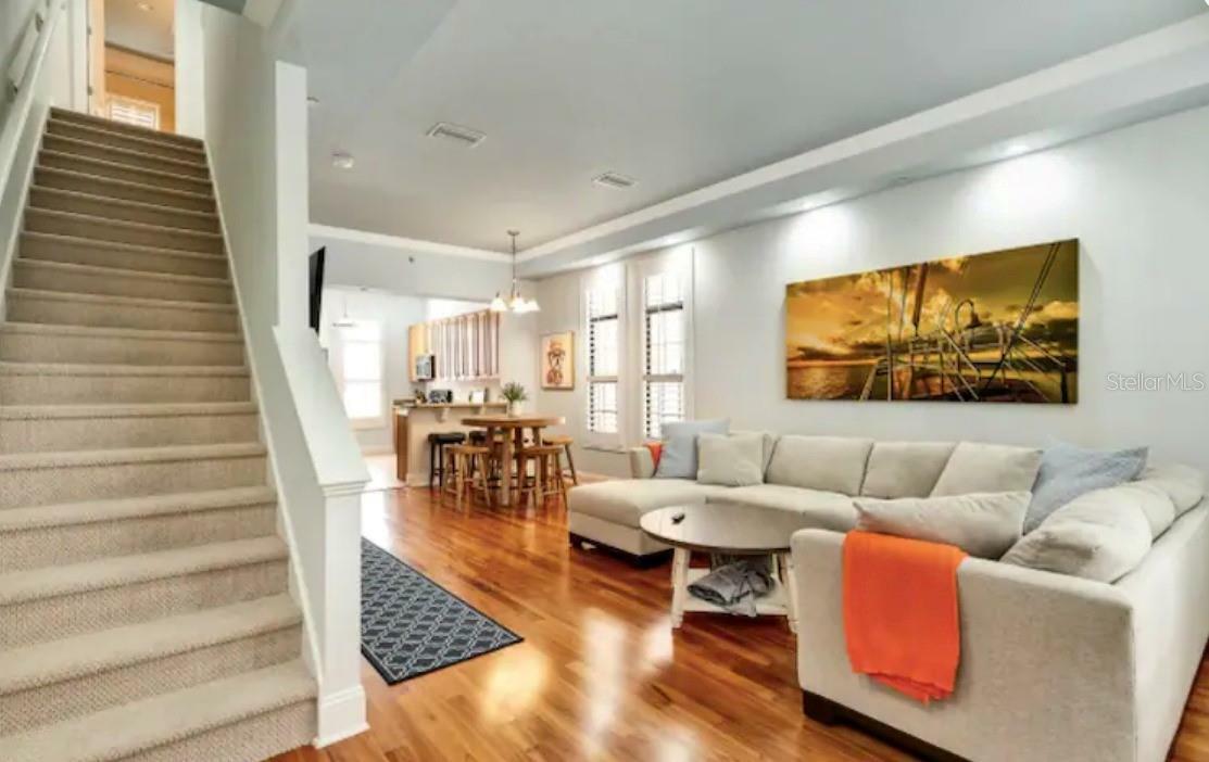 Property Photo:  2211 Soho Bay Court  FL 33606 