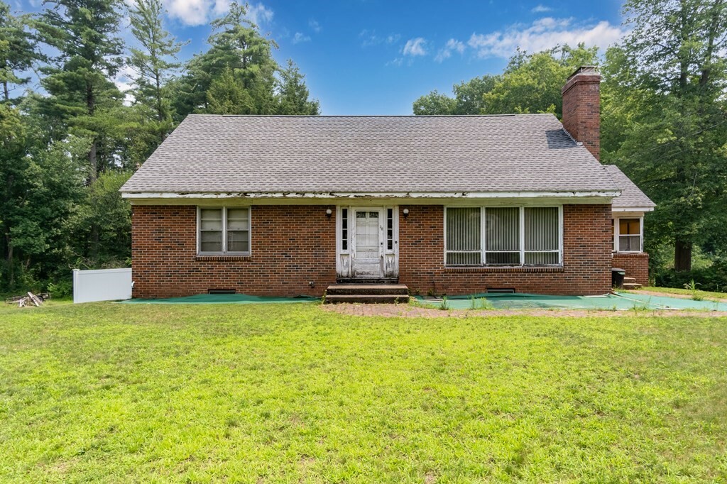 Property Photo: 36 Lee St MA 01028