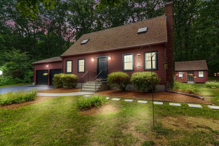 23 Rockdale Hill Cir  Upton MA 01568 photo