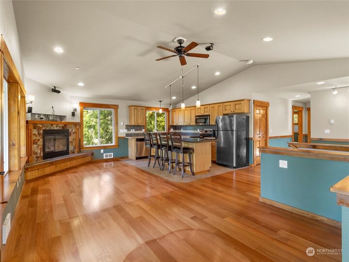 Property Photo: 4024 Horsehead Bay Drive NW WA 98335