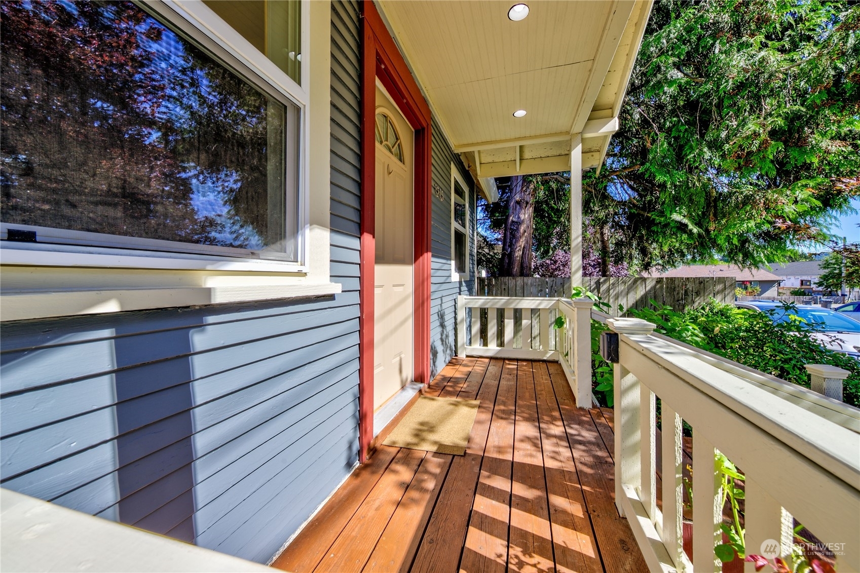 Property Photo:  1315 Victoria Avenue  WA 98337 