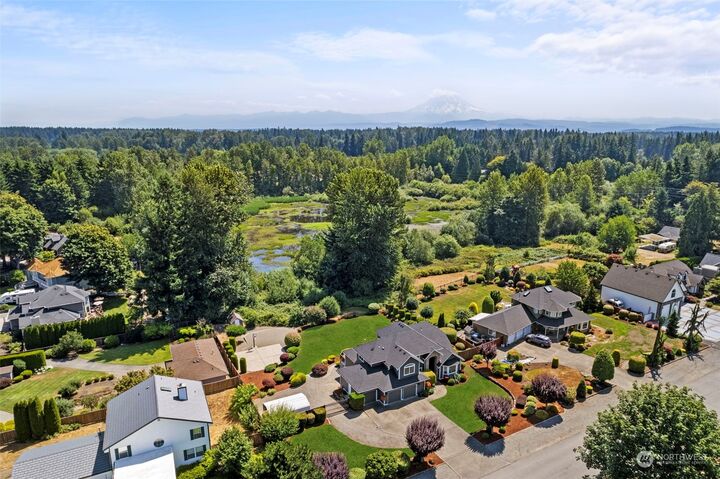 Property Photo:  14211 116th Avenue E  WA 98374 