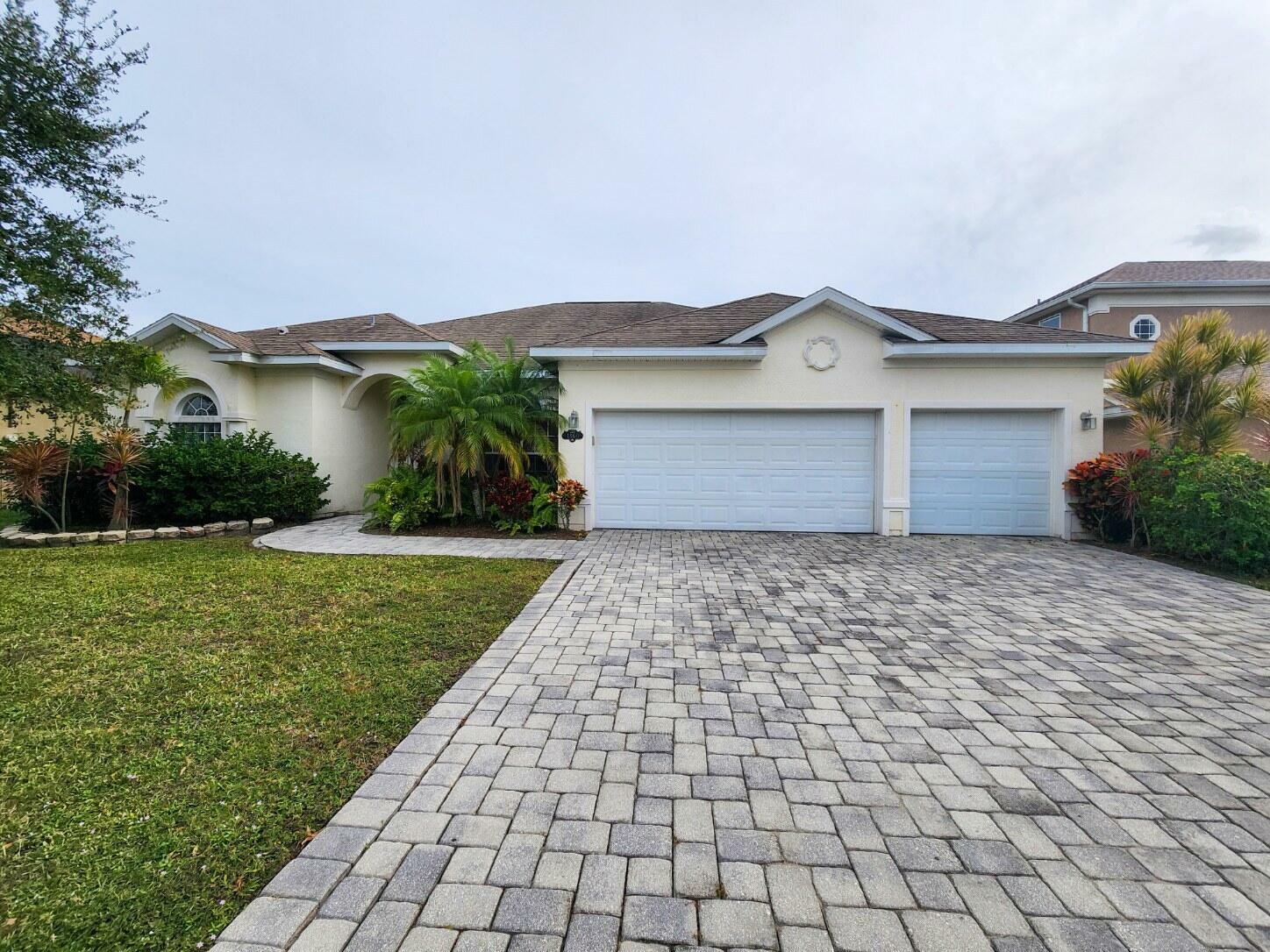 Property Photo:  1360 Tamango Drive  FL 32904 