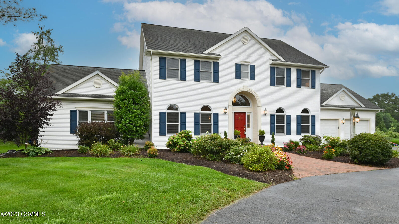 Property Photo:  310 Springhouse Drive  PA 17837 