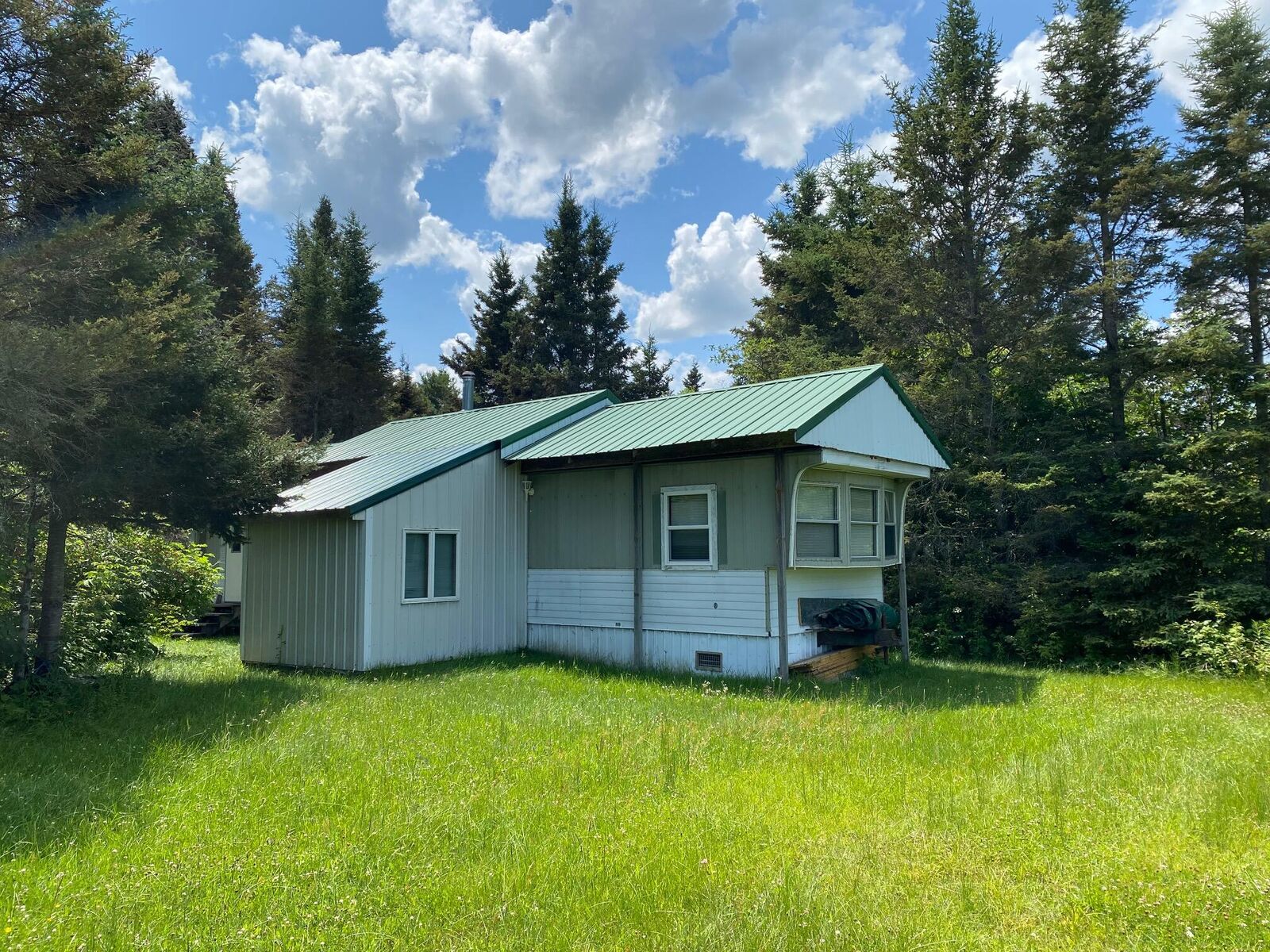 Property Photo:  2501 E 21 Mile Rd  MI 49774 