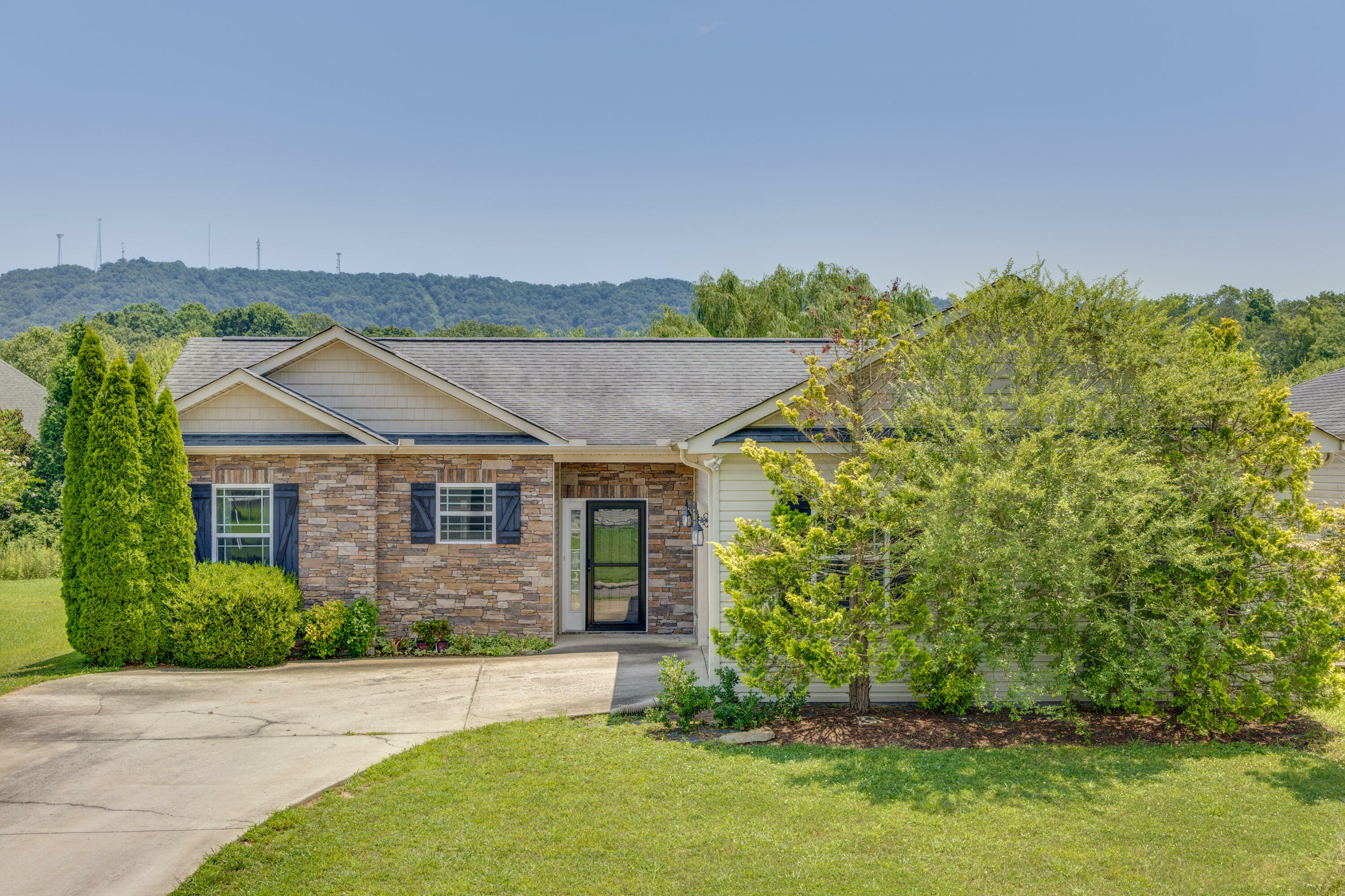 Property Photo:  8116 Bluegill Cir  TN 37363 