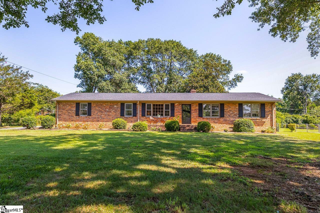 Property Photo:  105 Thunderbird Place  SC 29307 