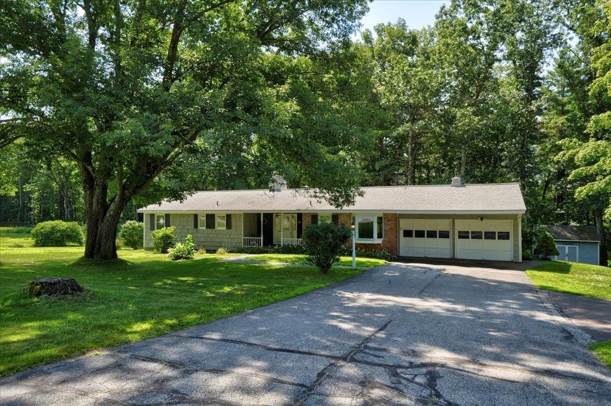 Property Photo:  4 Valleyview Drive  VT 05452 