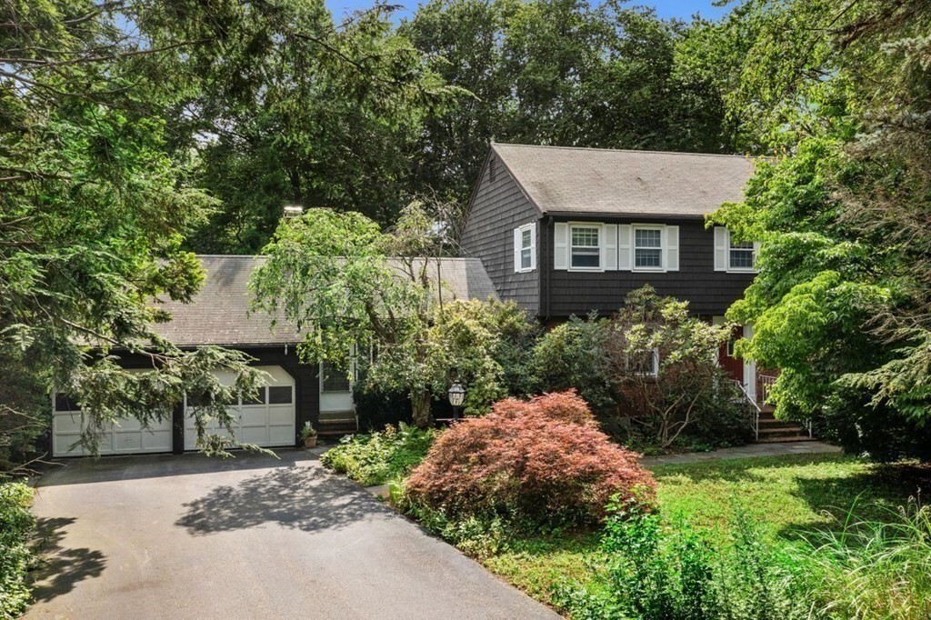 Property Photo: 6 Vinson Cir MA 01890