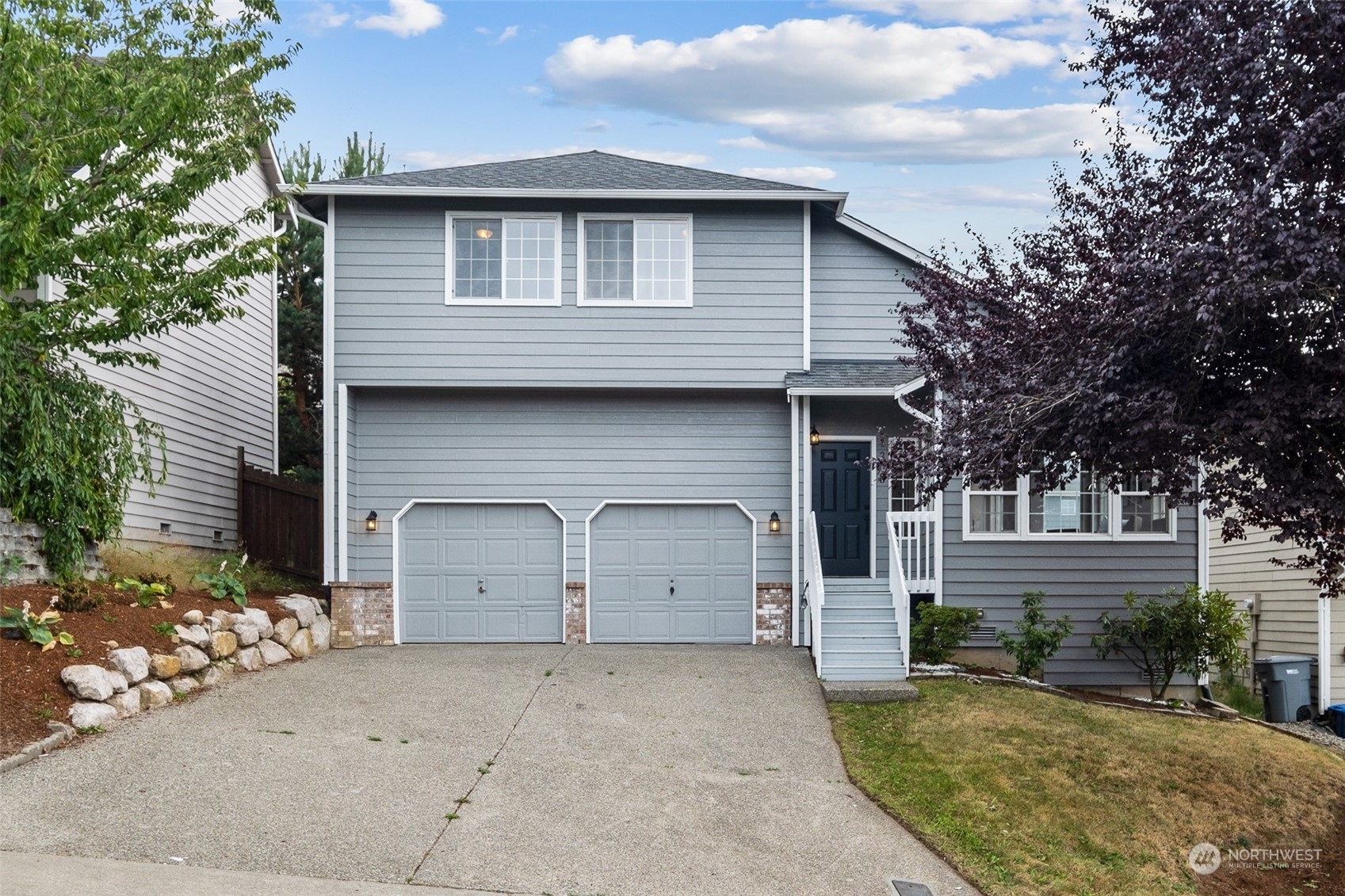 Property Photo: 1203 S 35th Street WA 98055