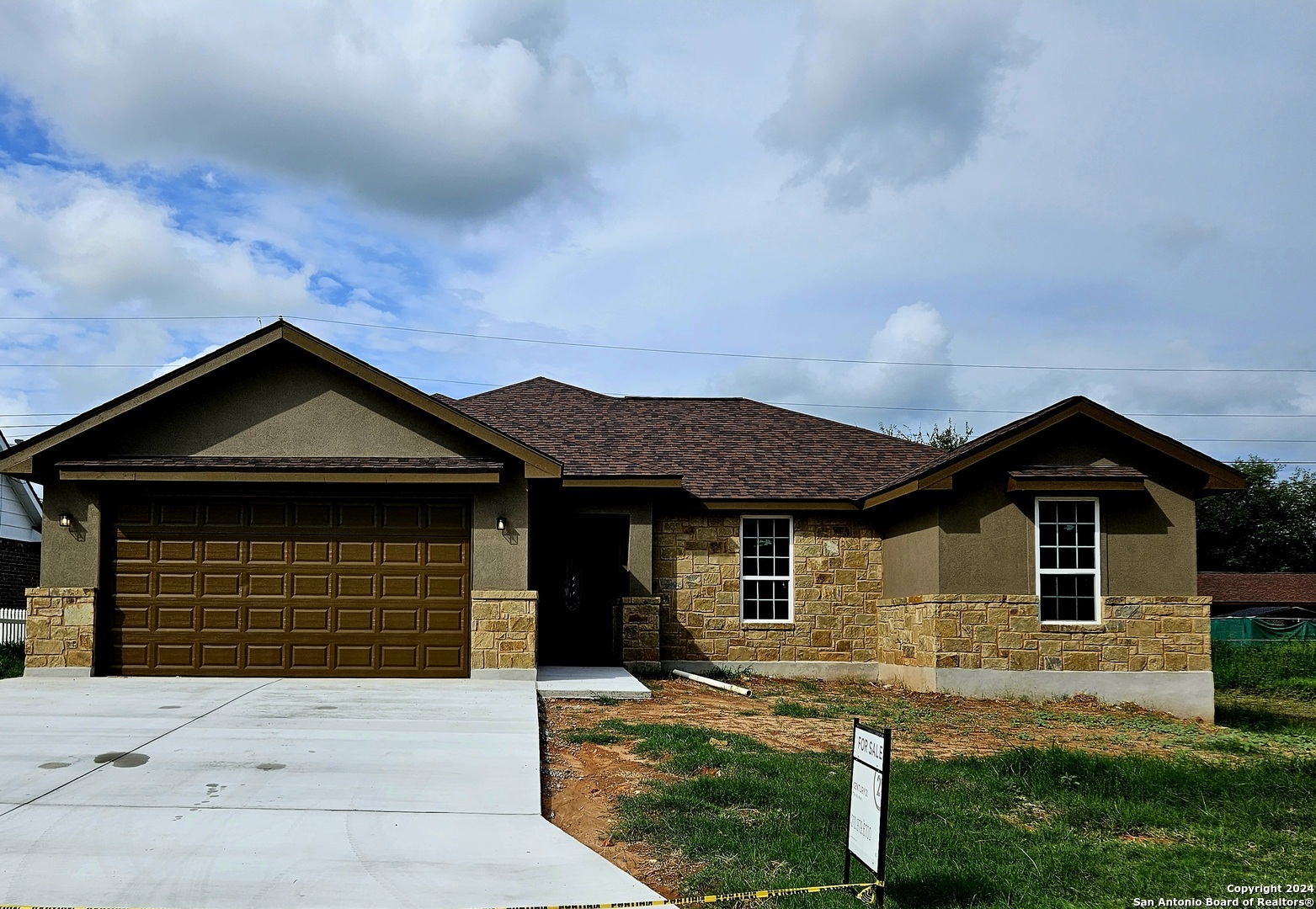 Property Photo:  1115 Iris Crescent Dr  TX 78114 