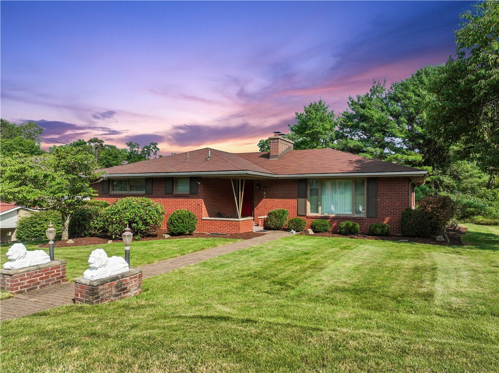 Property Photo: 80 Ken Way PA 15642