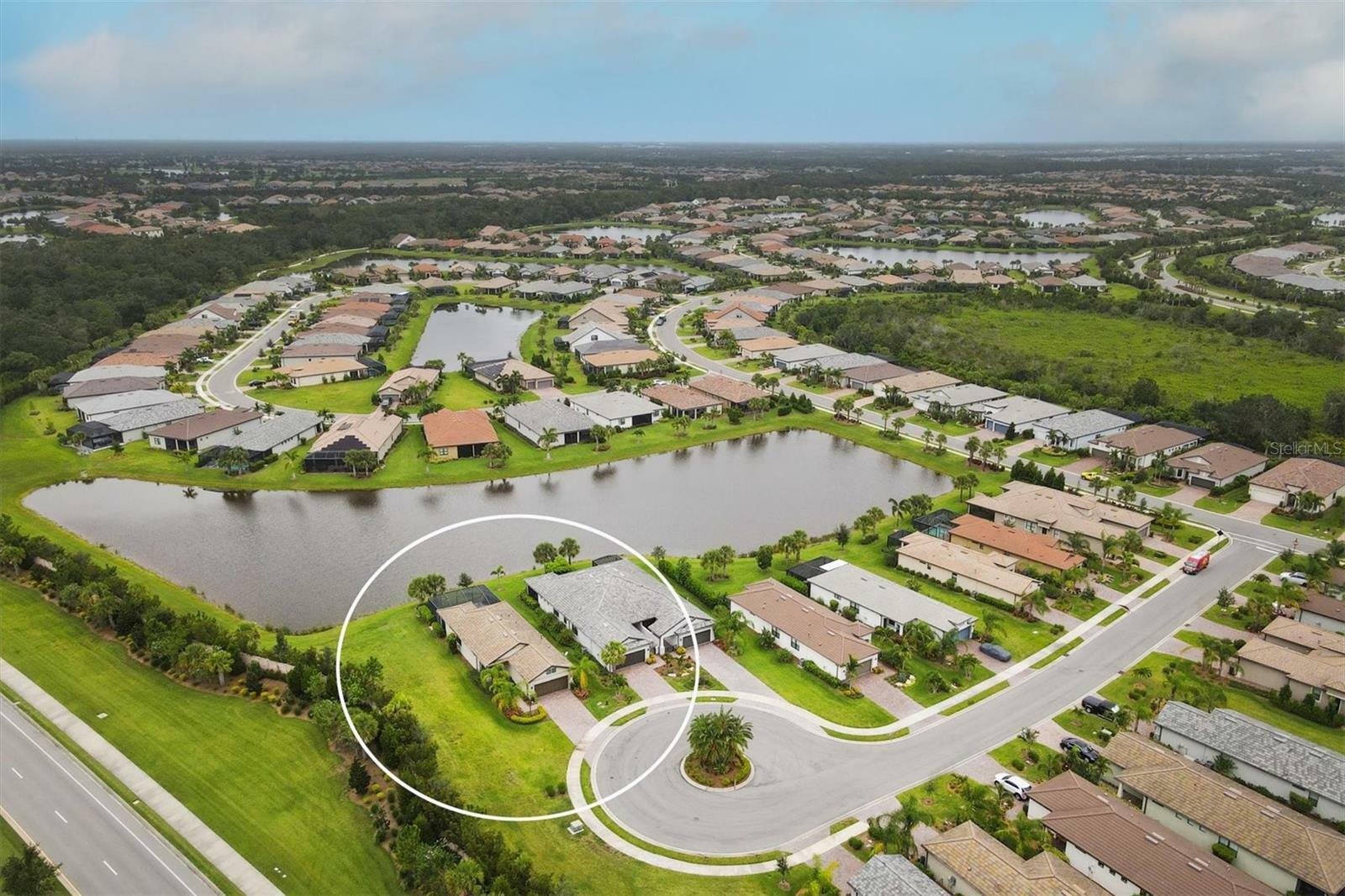 Property Photo: 7640 Kirkland Cove FL 34202