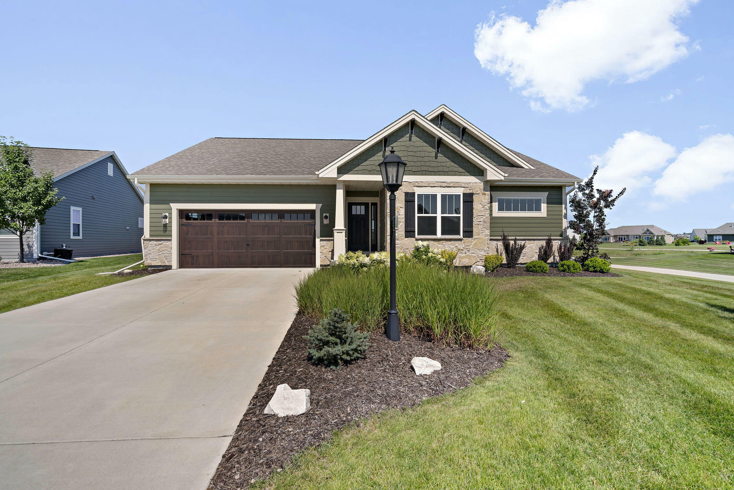 Property Photo:  2959 Winnebago Dr  WI 53066 