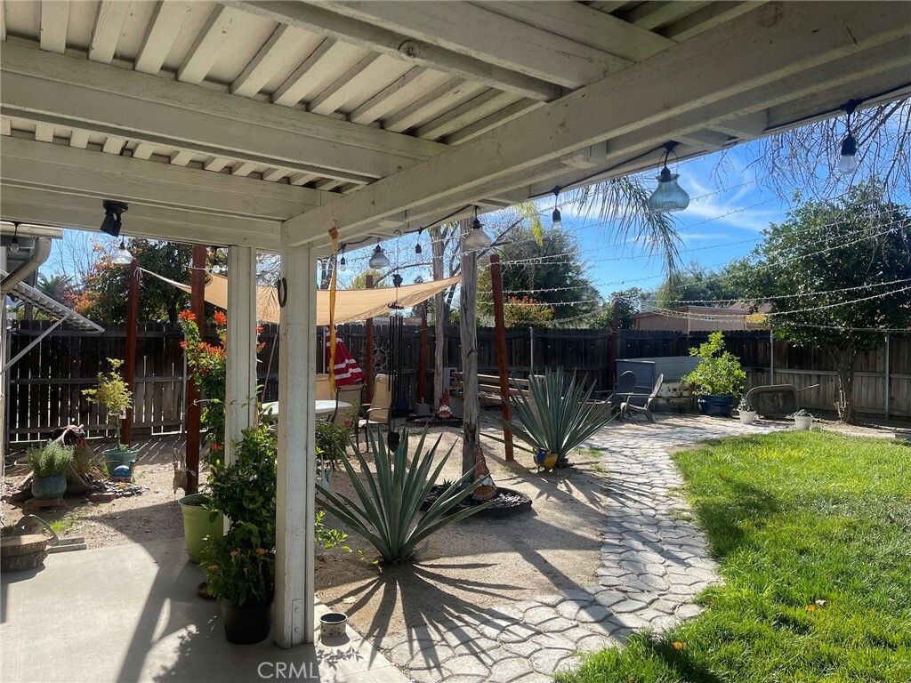 Property Photo:  243 Zolder Street  CA 92544 