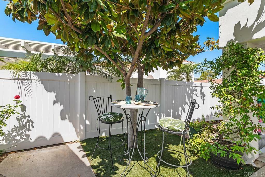 Property Photo: 4785 Collinos Way CA 92056
