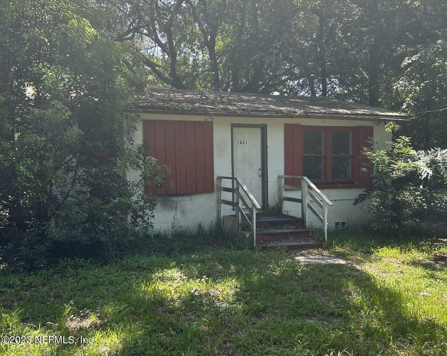 Property Photo:  1821 Roselle Avenue  FL 32177 