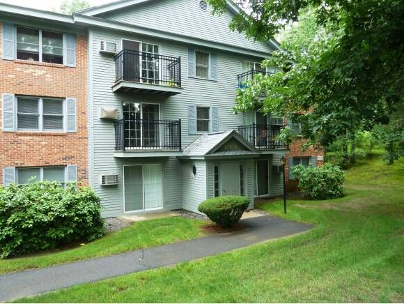 Property Photo:  7 St. James Place U717  NH 03062 
