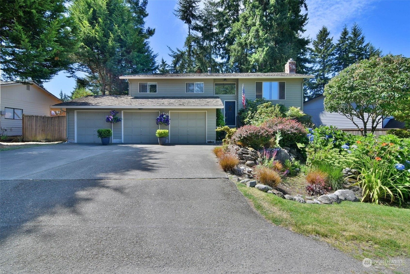 Property Photo:  6230 140th Place SW  WA 98026 