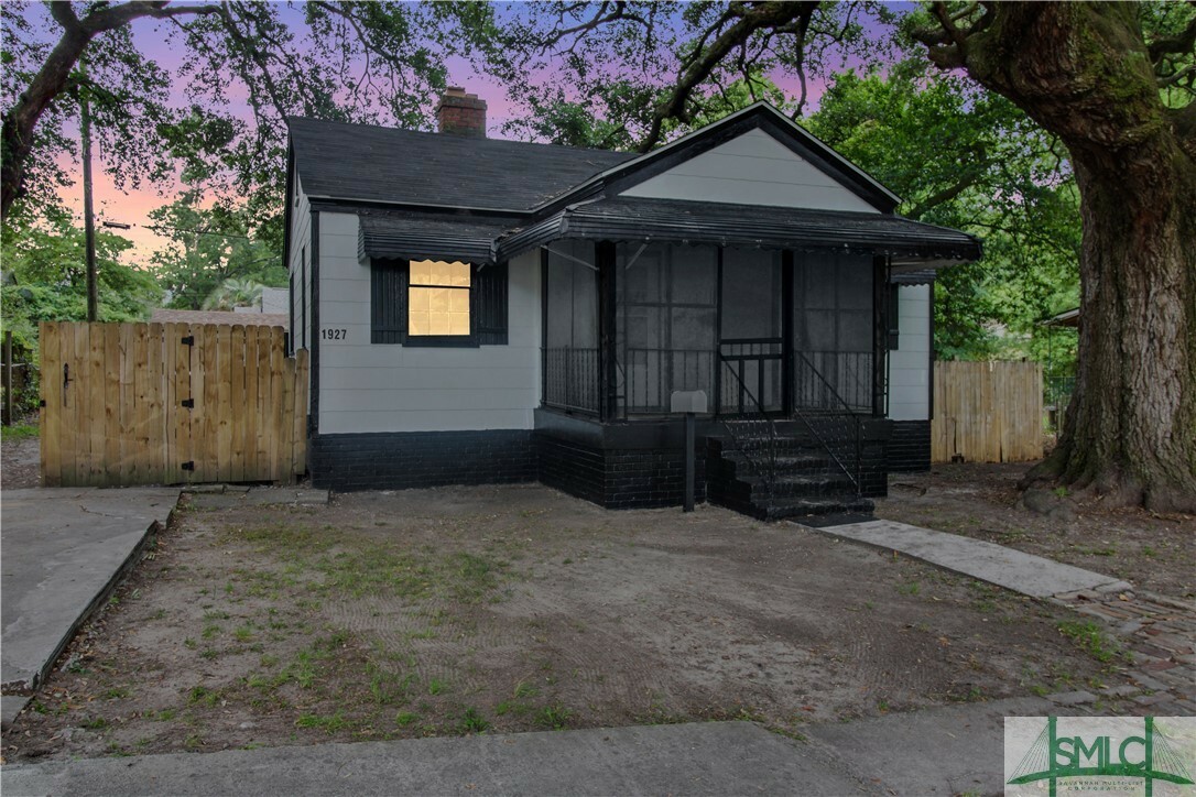 Property Photo:  1927 Utah Street  GA 31404 